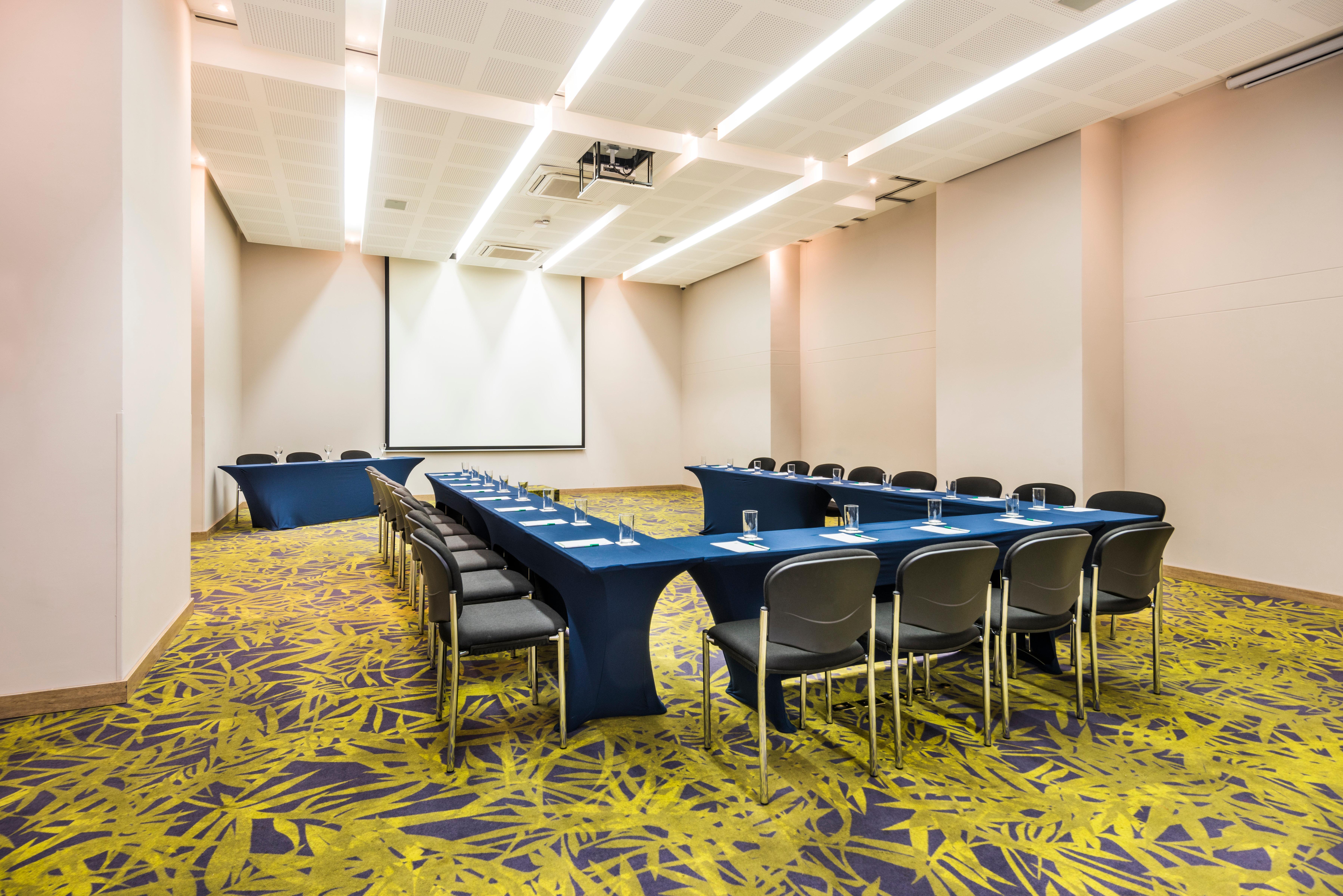 Holiday Inn Cucuta By Ihg Exterior foto Meeting room